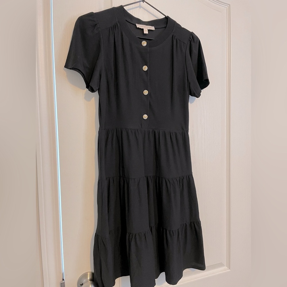 Monteau - Elegant Black Button-Down Dress